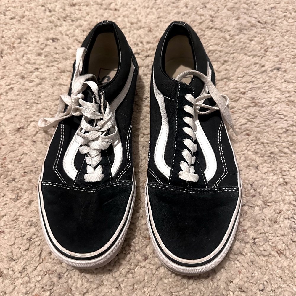 BLACK AND WHITE VANS